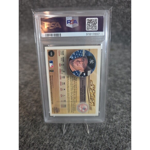 2000 Pacific Crown Collection - Roger Clemens #186 PSA 10 GEM MT Yankees - Picture 2 of 3